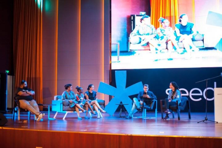 Round Table